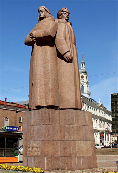 014-Памятник Латышским стрелкам